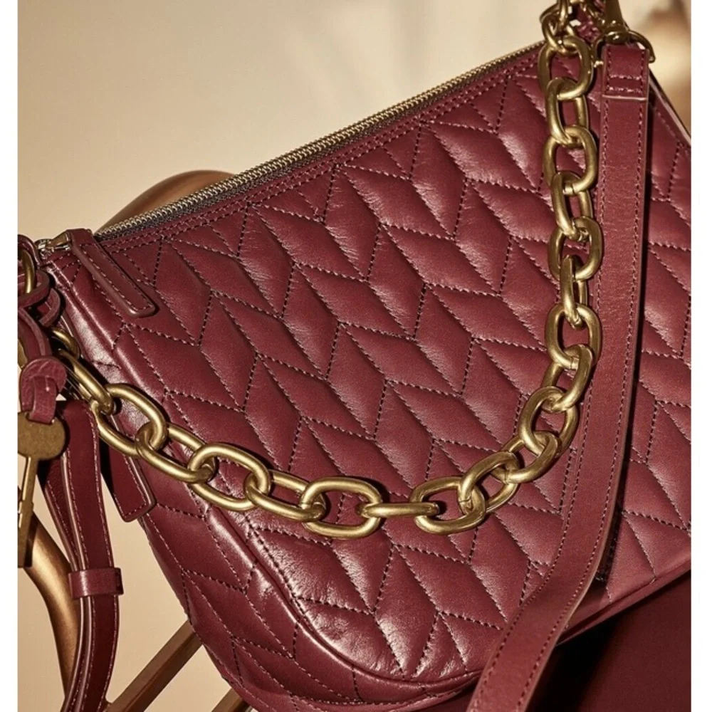 New: Fossil Jolie Quilted Leather and Chained Crossbody Bag - Picture 2 of 15